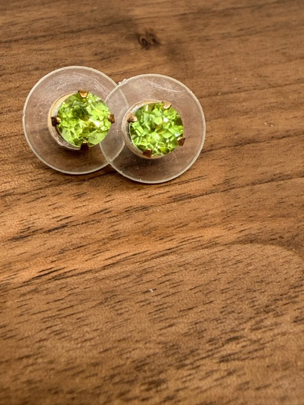 14k Gold 5mm Peridot Green Round Stud Earrings - Picture 4 of 7